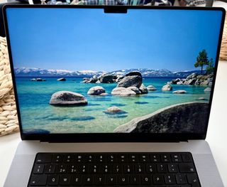 MacBook Pro 16” M1 Max | 32GB | 1TB | 81 ciclos