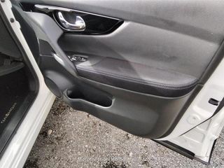 Renting - NISSAN QASHQAI dCi (115 CV) E6D ACENTA