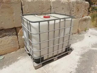 Bidón 1000L IBC con jaula metálica