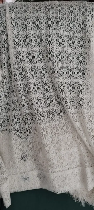 Cortina o estor blanco transparente