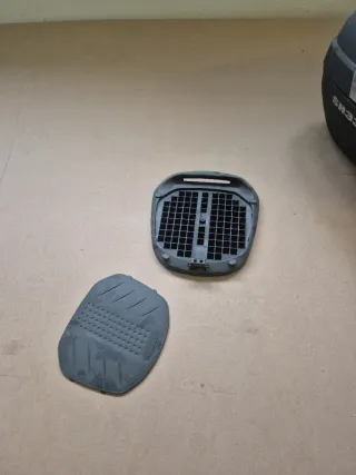 Baúl Moto Shad SH33 Negro/Plata