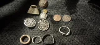 Lote ojetos antiguos y monedas