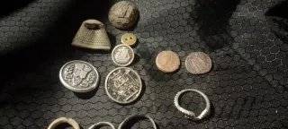 Lote ojetos antiguos y monedas