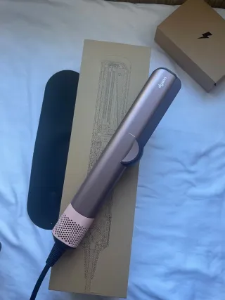 Ferro arricciacapelli Dyson Airstrait HT01