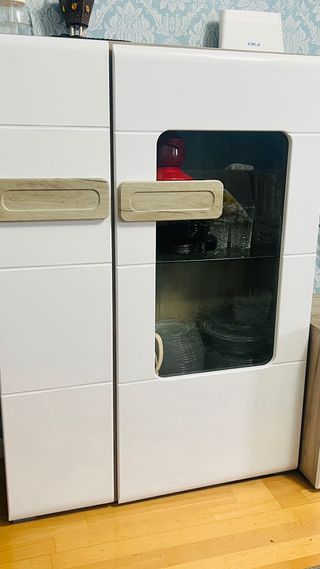 Mueble TV blanco y madera