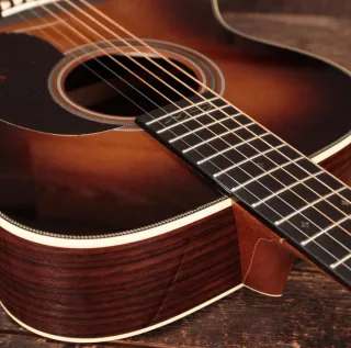 Martin 000-28EC Sunburst Guitarra Acústica. NUEVA