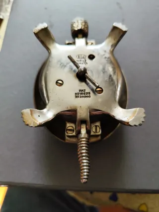 Timbre de mesa antiguo de metal