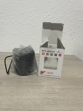 Mini altavoz Bluetooth negro