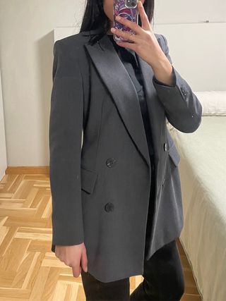 Americana Zara gris larga doble botón