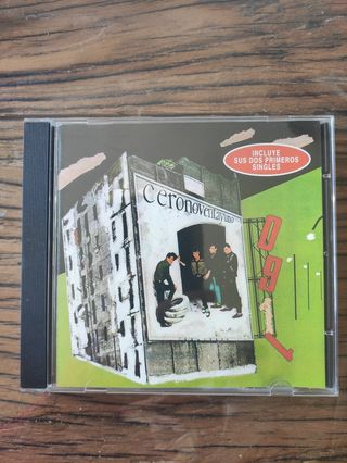 CD Cementerio de automóviles - 091