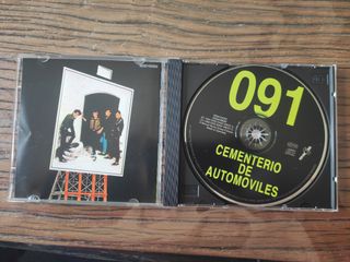 CD Cementerio de automóviles - 091