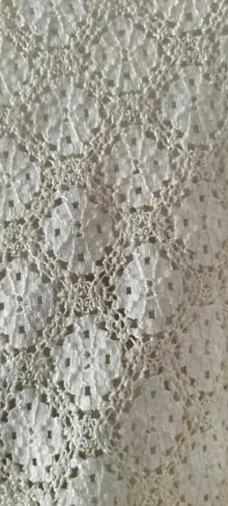 Dos bodys encaje retro elásticos y adaptables.