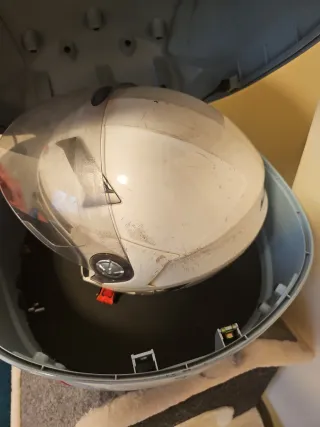 Baúl Sym Fiddle Scooter sin cerradura