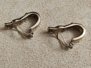 Pendientes hebilla cinturón con brillantes