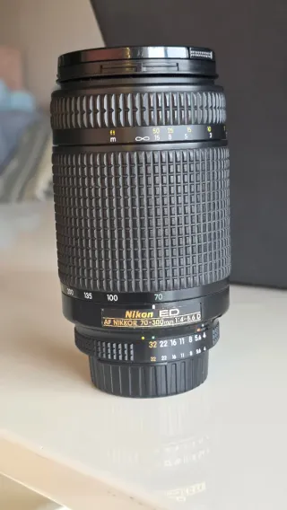 Objetivo Nikon 70-300mm