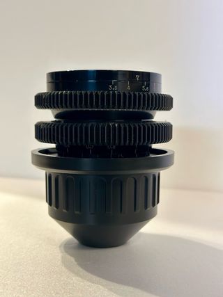Angenieux Retrofocus Type R11 28mm f3.5 montura PL