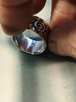 Anillo de Plata con Diseño