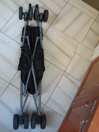 Silla de paseo negra paraguas