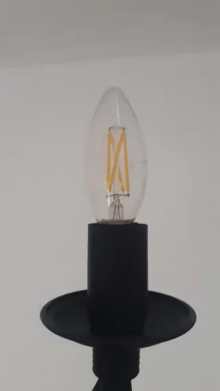 Lámpara de hierro forjado negra