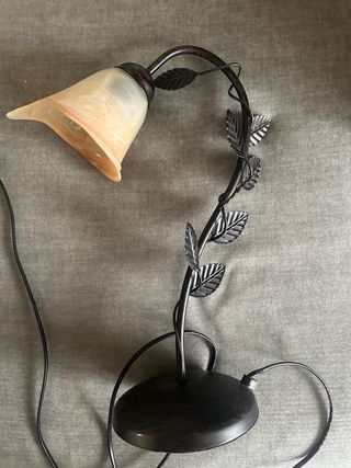 Lámpara de pie metal y cristal. 2und