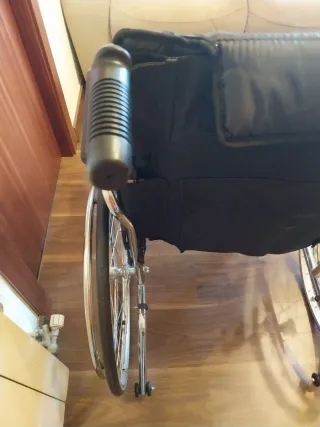 Silla de ruedas nueva a estrenar – nunca usada