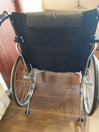Silla de ruedas nueva a estrenar – nunca usada