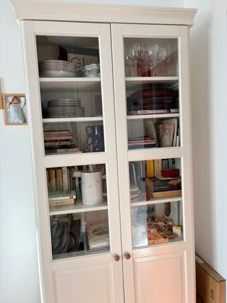 Vitrina Ikea Liatorp Madera y Cristal