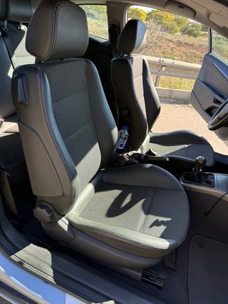 Opel Astra GTC 2.0 Turbo