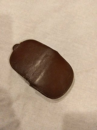 Cartera monedero de cuero.