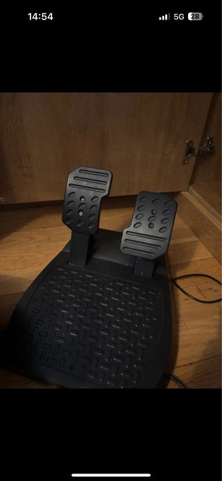 Volante Thrustmaster Ferrari T98 para PS5/PS4/PC