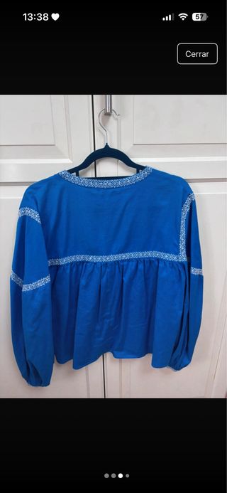 Blusa Zara bordada azul