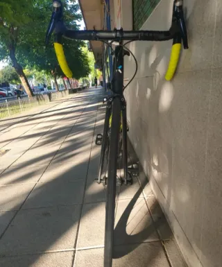 Bicicleta carretera Btwin AF 900