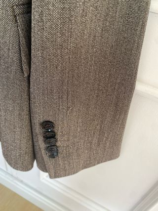 Traje chaqueta y pantalón marrón