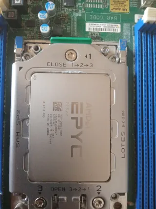 AMD EPYC 7232P Procesador