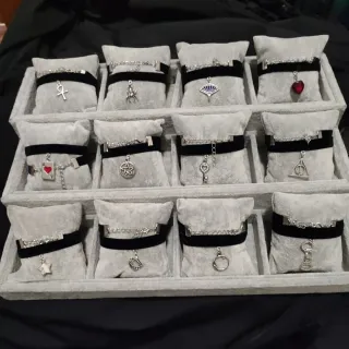 Collarini velluto con charm