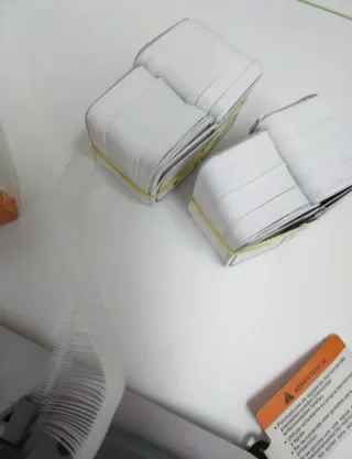 Pistola etiquetadora + hilos y etiquetas