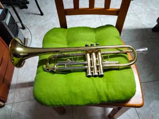 Trompeta en Sib con estuche