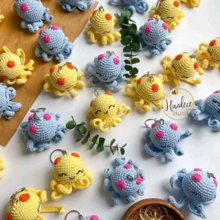 Llaveros Crochet Abeja y Girasol