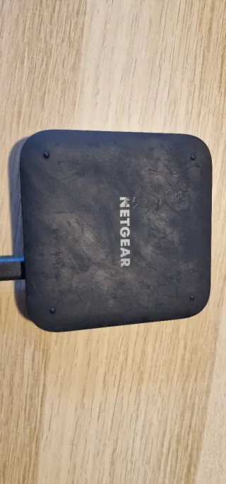 Router móvil 5G Netgear Nighthawk MR5200 (Wi‑Fi 6)