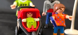 Playmobil Familia al Cole