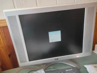 Monitor IEK3 Plata y Negro