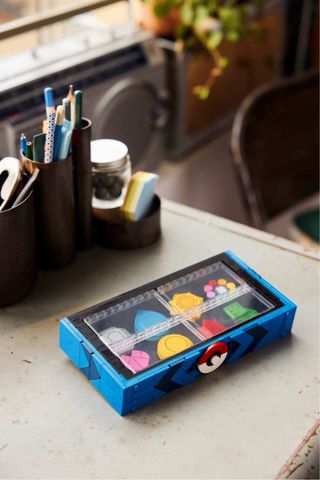 Lote LEGO Pokémon y Medallas Kanto