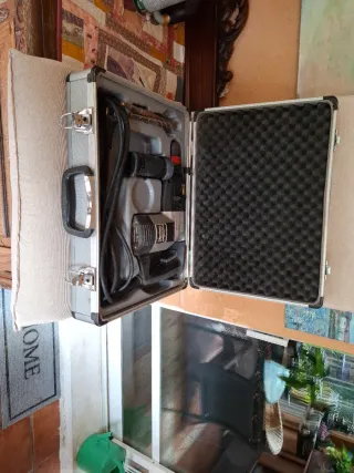 Taladro percutor Atlas Copco