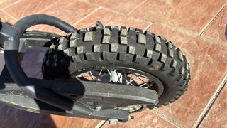 Moto infantil YCF 15 horas de uso