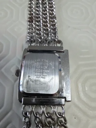 Orologio da polso a forma di borsetta