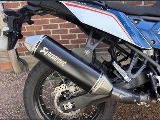 Escape Negro Mate Yamaha Ténéré 700 T7