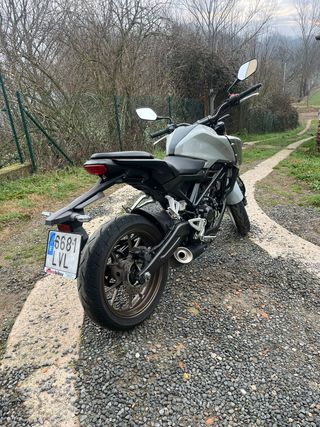 Honda CB125R Gris - Moto Naked