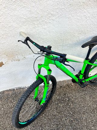 Bicicleta CUBE Competition Line 27,5