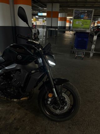 YAMAHA MT09 2025 800km