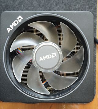 Ryzen 9 3900X + Disipador Wraith Prism